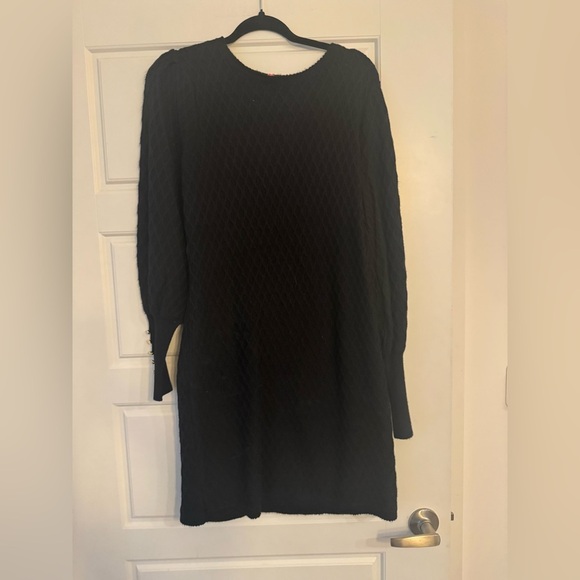 Lilly Pulitzer sweater dress - Picture 3 of 6